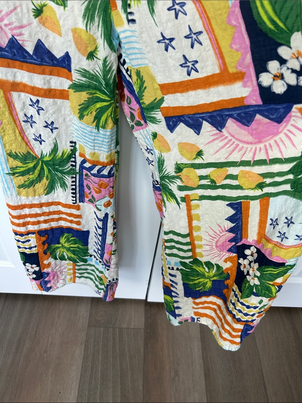 ILLA ILLA Tropical Print One-Piece Romper - Green, Orange, Navy, Pink Size M - Picture 3 of 6
